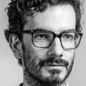 Designer Andrea Steidl Gestalter der LaCividina Kollektion Suiseki
