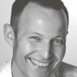 Peter Harvey, Designer des Sofas Mon Coeur und des Sessels Nautile