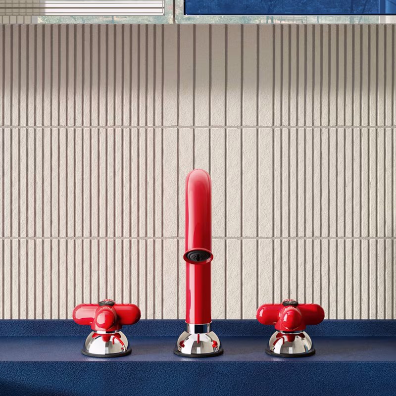 Chefbad und Gästebad im Büro: Materialqualität nach Maß