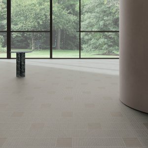 Feinsteinzeugfläche Fringe von Mutina mit gravierten Segmenten