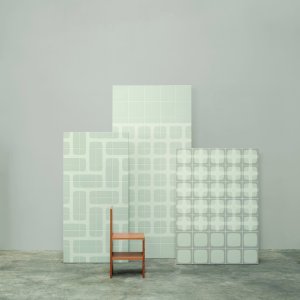 Betty Plus Fliese von Mutina mit Grafikelement