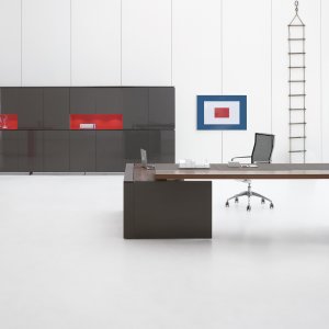 Ar.tu Besprechungstisch 160 mal 160 mit zentralem Top-Access
