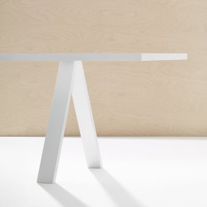 Cross mit Platte in Eiche natur furniert