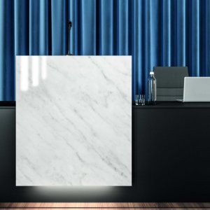 Grosse Lux Komposition mit 400 cm für eine Firmenlobby