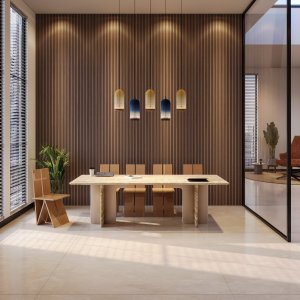 Gerundete Ecke der Travertinplatte des Konferenztischs Ginza, Design Barbieri Magalini