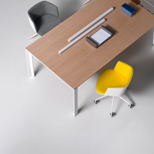 Cut mit Innenpolster und sichtbarer weisser Schale