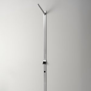 Cut Plus Wandmischer von Cea Design über dem Waschtisch