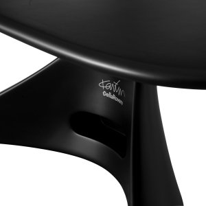 Chefbüro mit dem Designer-Schreibtisch Zero
