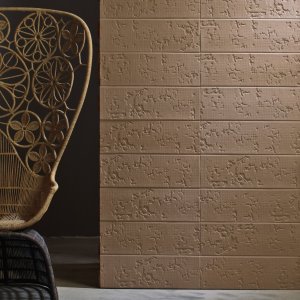 Detail der Bas-Relief Textur Garland von Mutina