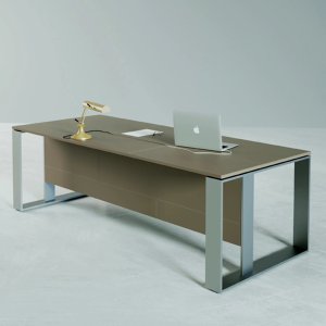 Meeting-Tisch Altagamma mit Mittelplatte in Leder und Seitenplatten in Klarglas