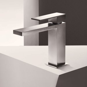 Design-Armaturen von Fantini: Mint als Einlochmischer in Matt Gun Metal