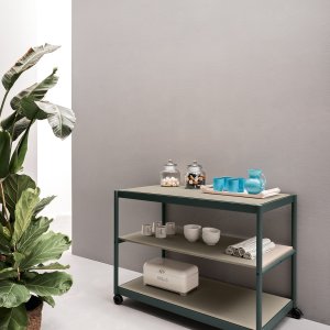 Rollen unter einer Fluido Kitchenette von Martex