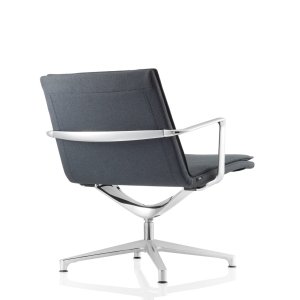 Reihe von Valea Chair Stühlen im Sitzungszimmer