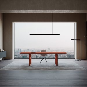Hito Chefschreibtisch von IVM Office mit Nussbaumplatte und mattschwarzen Beinen