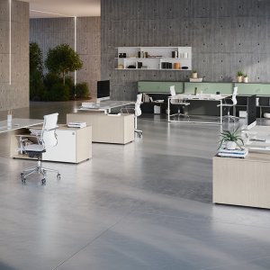 Modesty-Panel des Loft-Schreibtischs
