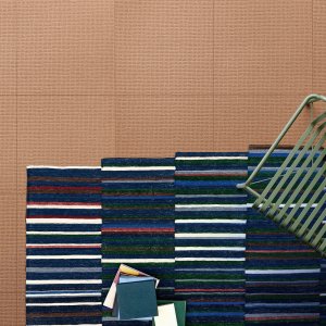 Empfangsbereich mit dem Punktdekor von Pico by Bouroullec