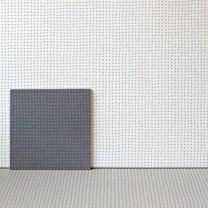 Pico von Mutina, Textur Down Natural in Blanc mit vertieften Punkten