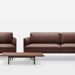 Hocker New York von Quinti neben dem Zweisitzer