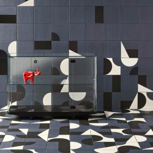 Puzzle Wandflaeche im Besprechungsraum
