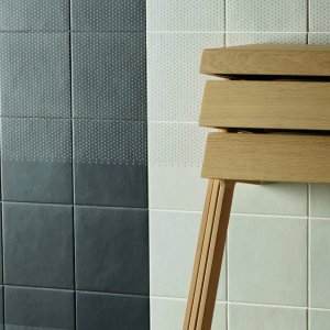 Muster Zigzag Blue der Kollektion Tape in glasiertem Feinsteinzeug