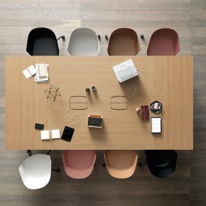 Orgatower Schrank neben einer Pigreco Workstation