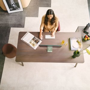 Furnierte Beine in Eiche anthrazit bei se:vision